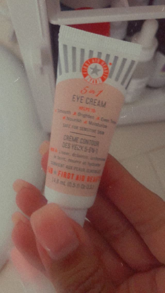 First Aid Beauty 5 in 1 Eye Cream review photo by MissInterstella
