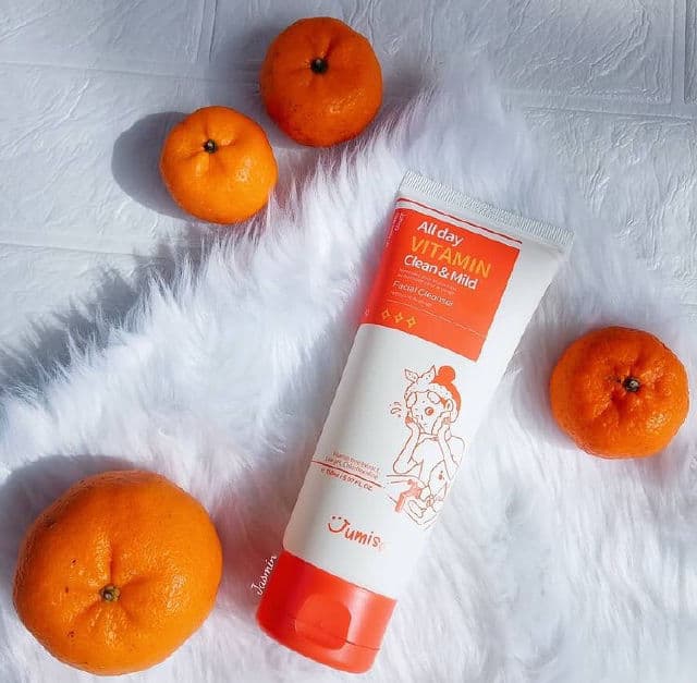 Jumiso All Day Vitamin Clean & Mild Facial Cleanser review photo by MissJazzy