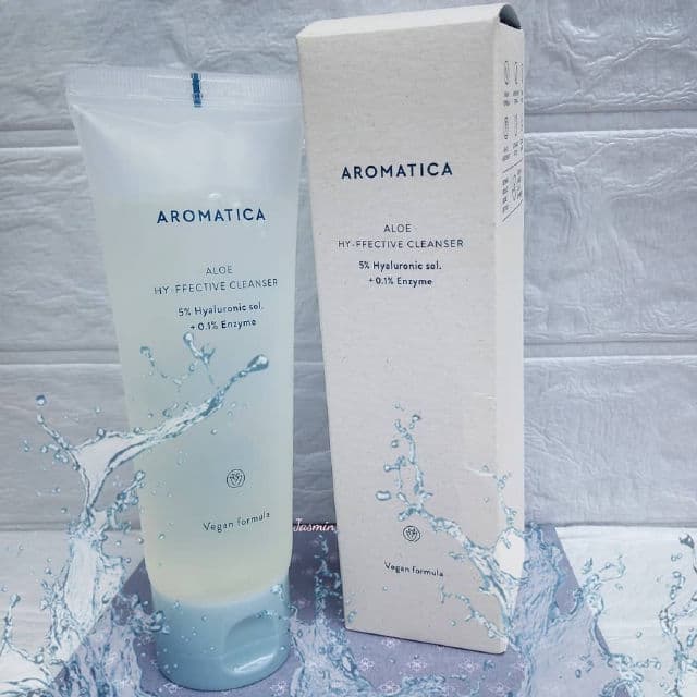 Aromatica Aloe Hy-ffective Cleanser review photo by MissJazzy