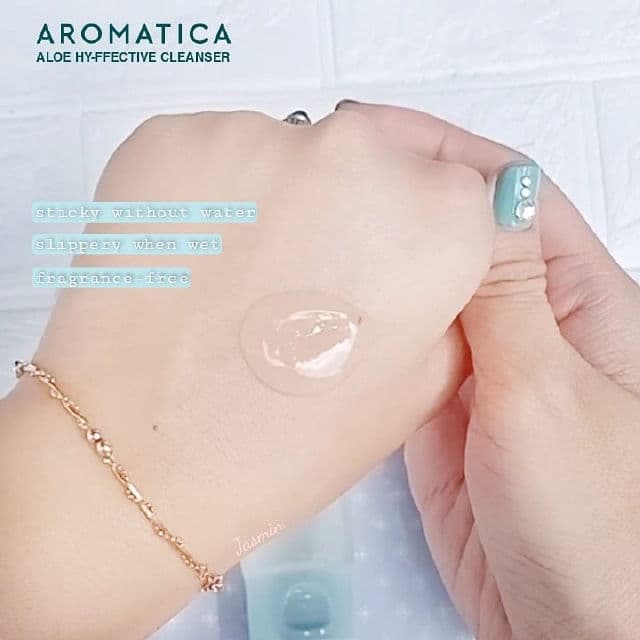 Aromatica Aloe Hy-ffective Cleanser review photo by MissJazzy