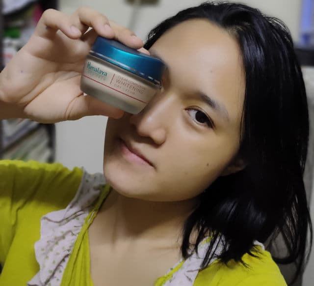 Himalaya Clear Complexion Whitening Premium Day Cream review photo by Miss_LunaYee