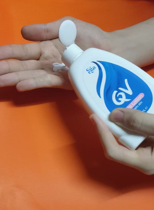 QV Skincare Skin Lotion review photo by Miss_LunaYee