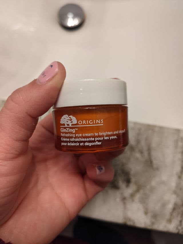 Origins GinZing Refreshing Eye Cream review photo by Misshell
