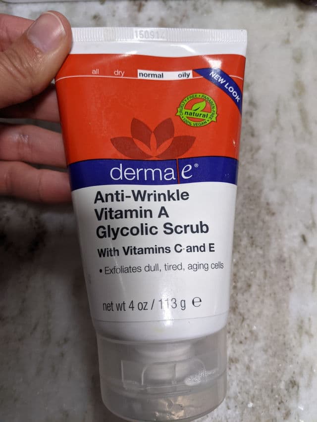 derma e Anti-Wrinkle Vitamin A Glycolic Scrub review photo by Misshell
