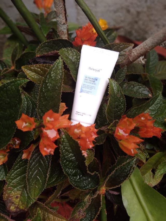 Re'equil Ultra Matte Dry Touch Sunscreen review photo by MARIAMS