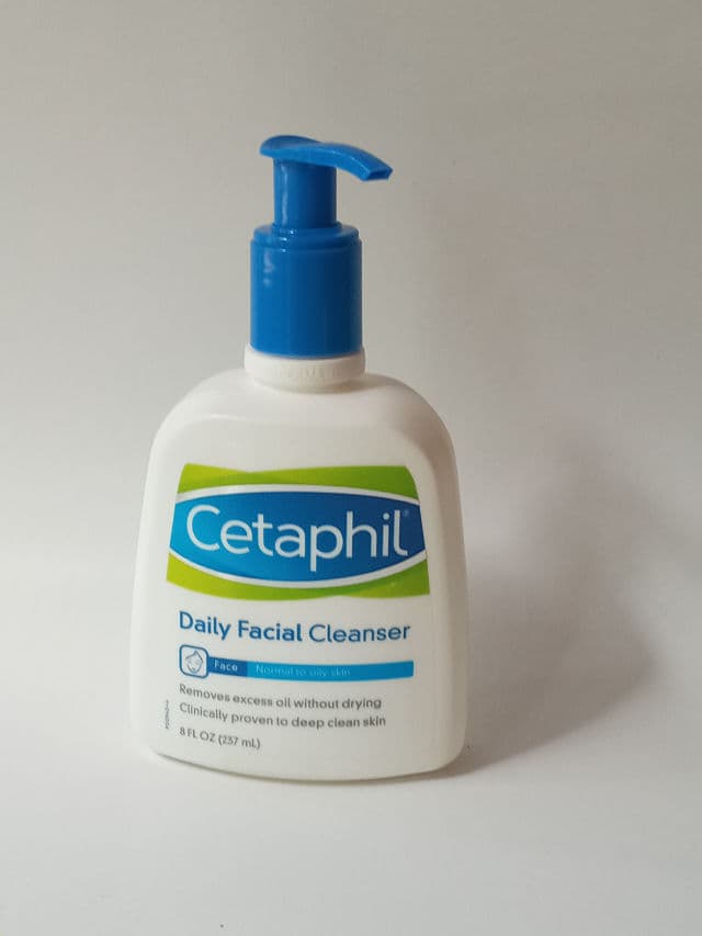 Cetaphil Daily Facial Cleanser for Normal to Oily Skin review photo by NSK28328