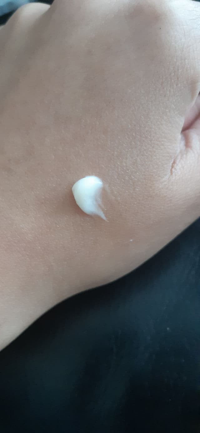 facetheory Ocuwake Eye Cream EYE1 review photo by Nabeelah