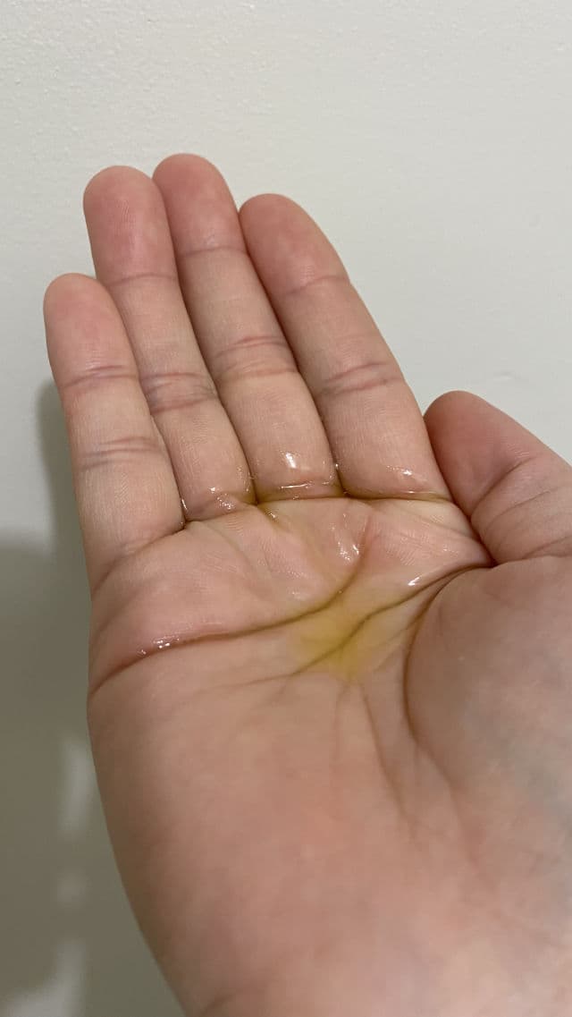 Huxley Deep Clean Deep Moist Cleansing Oil review photo by Nariya