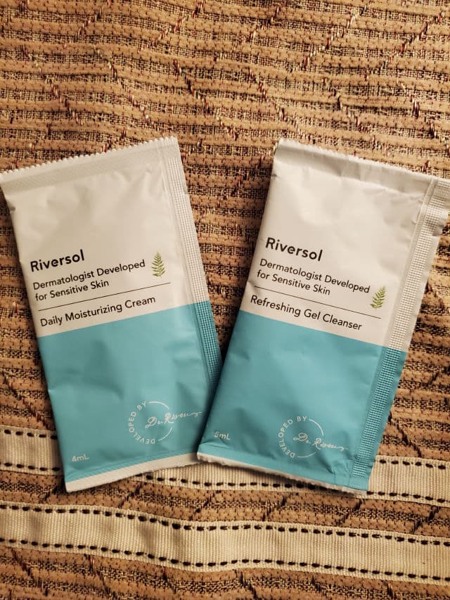 Riversol Refreshing Gel Cleanser review photo by Nhaty