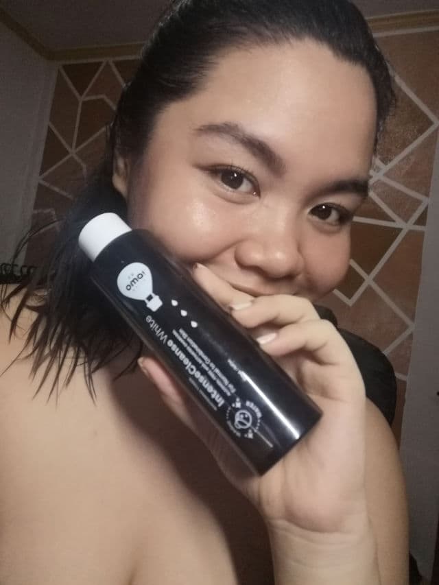 Omo! White Hypercleanse Magic Beauty Water with Activated Charcoal review photo by Nikkie