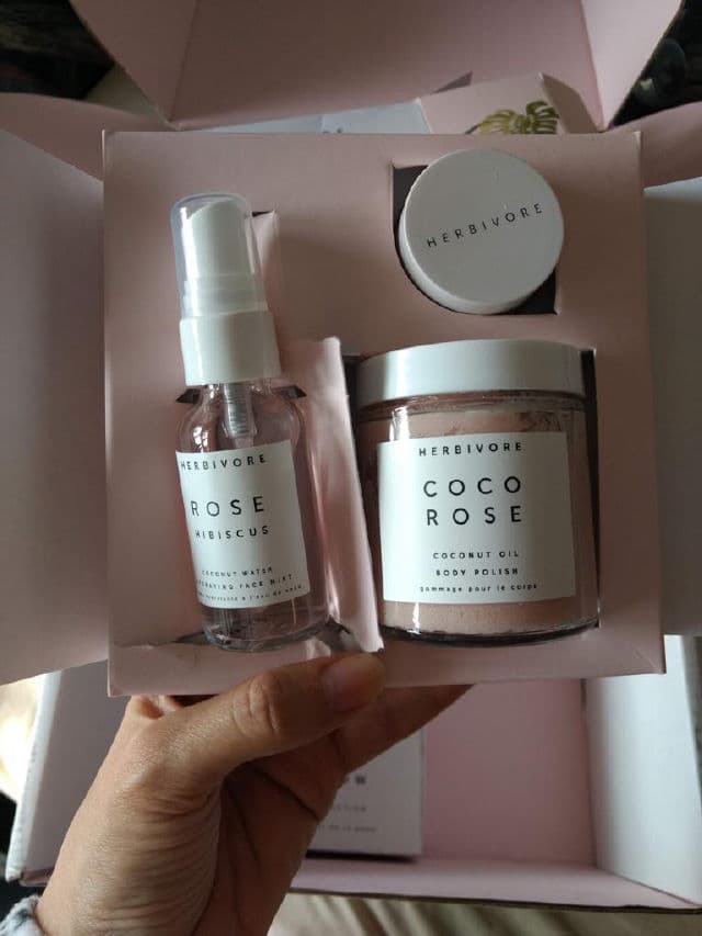 Herbivore Botanicals Rose Hibiscus Hydrating Face Mist review photo by Novita17