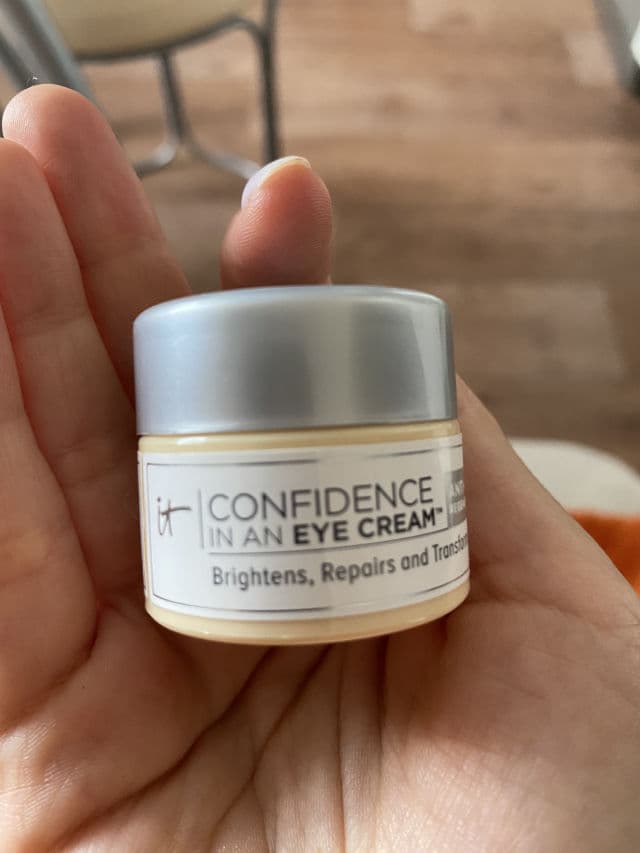 It Cosmetics Confidence In An Eye Cream review photo by Olga33