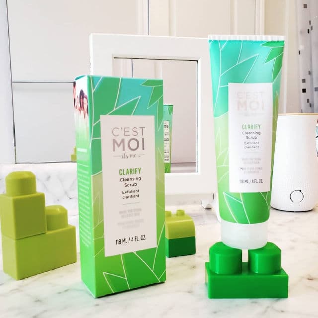 C'est Moi Clarify Cleansing Scrub review photo by Pearlreviews