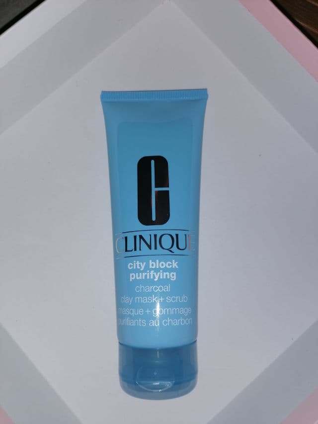 Clinique City Block Purifying Charcoal Clay Mask + Scrub review photo by Petrenci