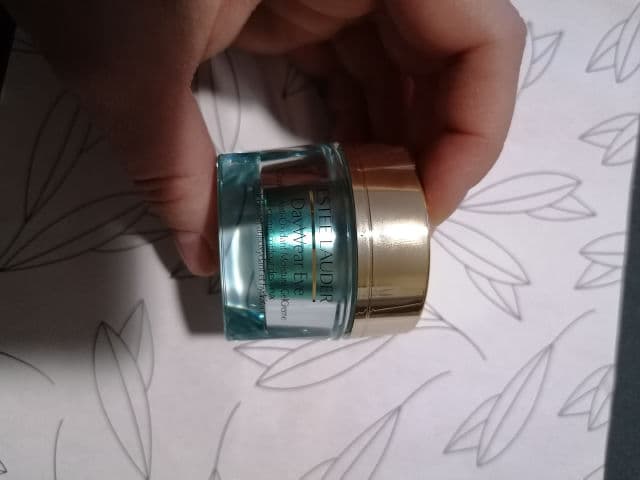 Estee Lauder DayWear Eye Cooling Anti-Oxidant Moisture GelCreme review photo by Petrenci