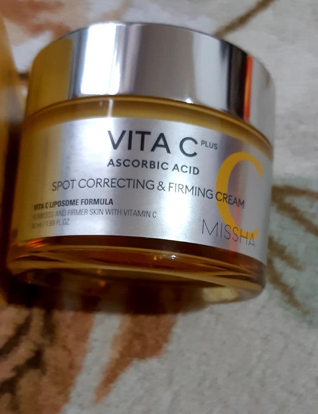 MISSHA Vita C Plus Spot Correcting & Firming Cream review photo by Aida07