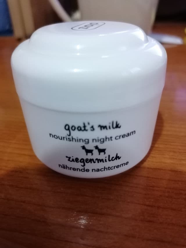 Ziaja Goat’s Milk Night Cream review photo by Picky715