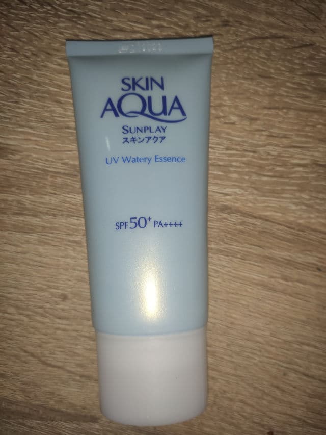 SKIN AQUA UV Watery Essence SPF50+ PA++++ review photo by PickyAkari