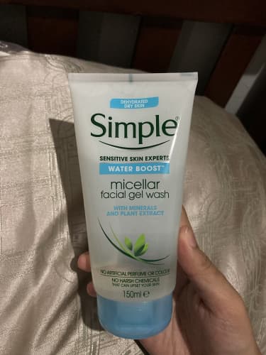 Simple Water Boost Micellar Cleansing Facial Gel Wash review photo by AiniMentari