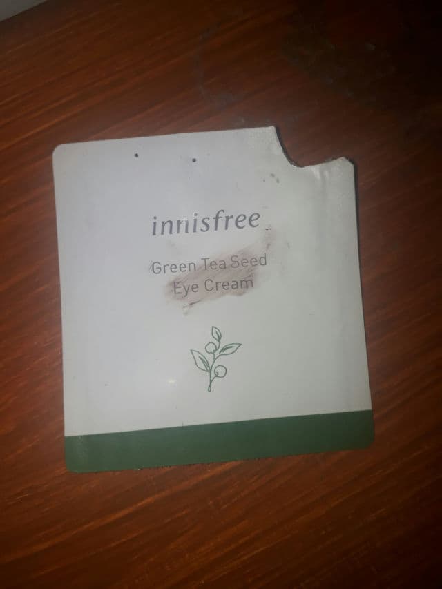 INNISFREE Green Tea Seed Eye Cream review photo by PickyGie