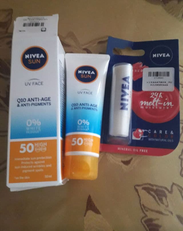 Nivea Sun UV Face Q10 Anti-Age & Anti-Pigments SPF50 review photo by PickyGie