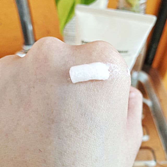 PURITO Green Deep Foaming Cleanser review photo by whenfarhanareviews