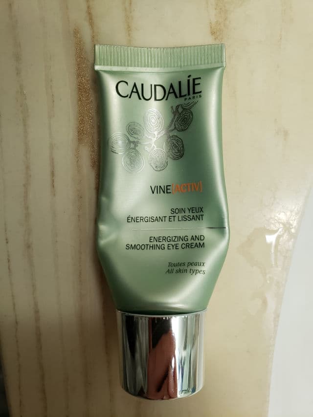 Caudalie Paris VINEACTIV Energizing and Smoothing Eye Cream review photo by PickySevvie