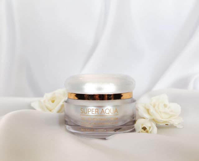 MISSHA Super Aqua Cell Renew Snail Cream review photo by myskinsidestory