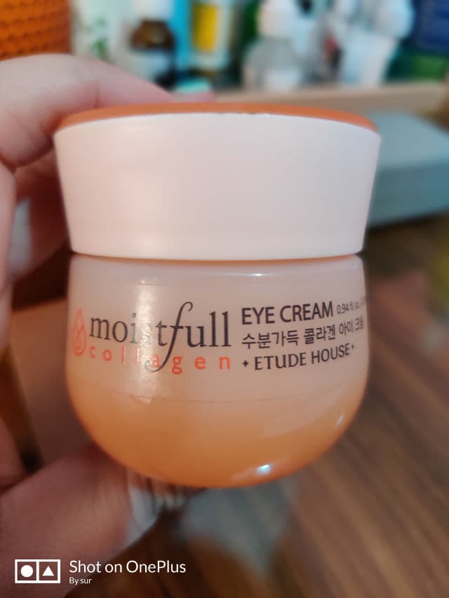 ETUDE Moistfull Collagen Eye Cream review photo by SkincarewithSuru