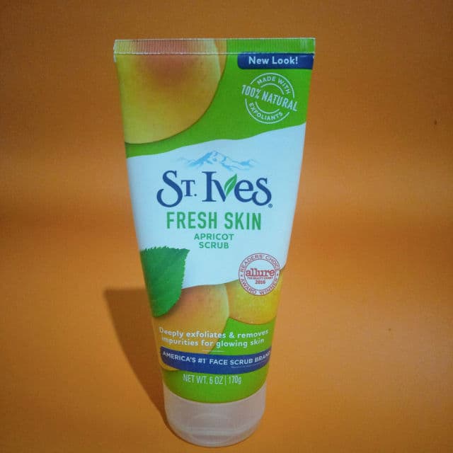 St. Ives Fresh Skin Scrub Apricot review photo by Idaayu