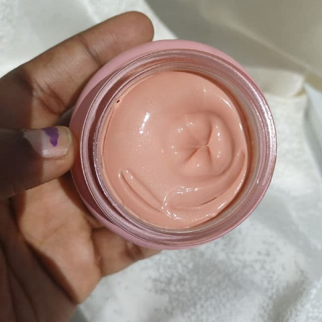 It Cosmetics Confidence In A Cream Rosy Tone Moisturizer review photo by Pickytimin