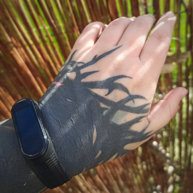 La Roche-Posay Anthelios XL SPF 50+ Tinted Dry Touch Gel-Cream Anti-Shine review photo by PinkRust