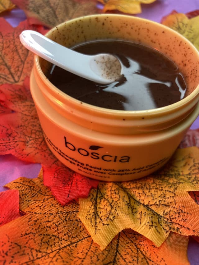 Boscia Berry Blend Smoothing Facial with 28% Acid Complex review photo by Poliakovi