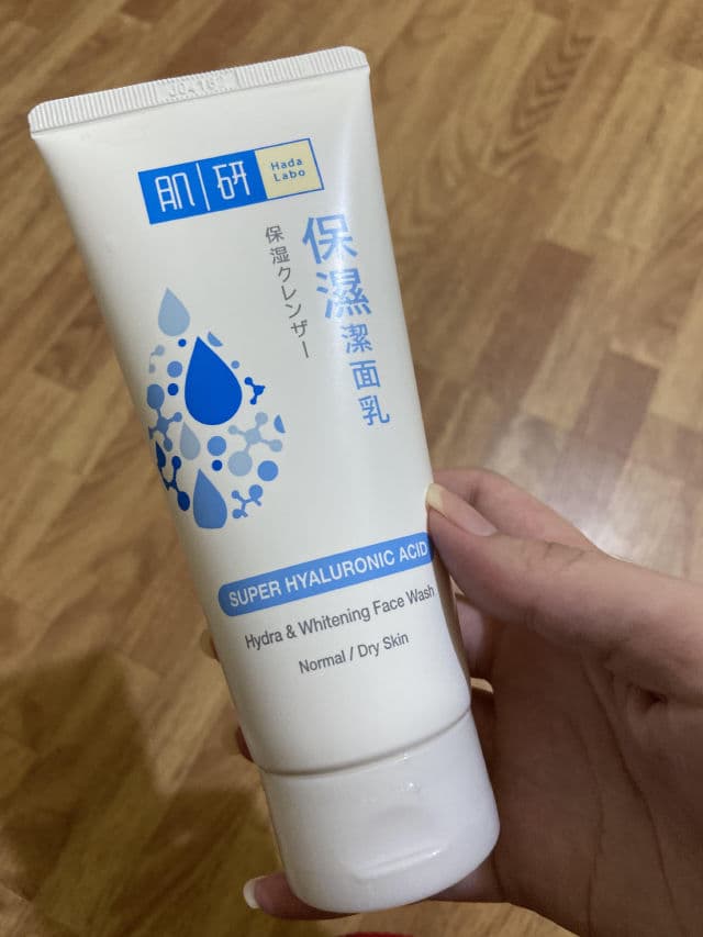 Hada Labo Hydra & Whitening Face Wash review photo by PrincessDiary98