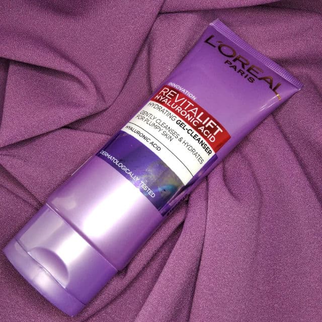 L'Oreal Paris Revitalif Hyaluronic Acid Hydrating Gel Cleanser review photo by PutriLestari