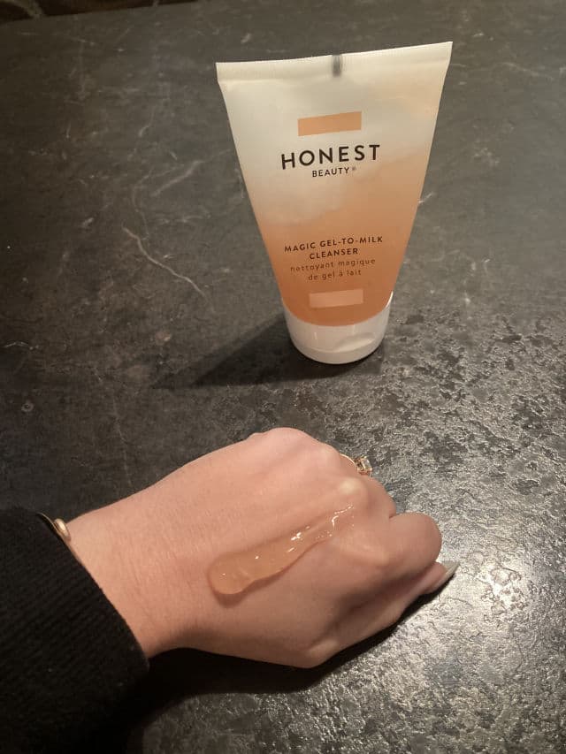 Honest Beauty Honest Beauty  Magic Gel-to-Milk Cleanser review photo by QueenDamaris