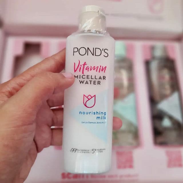 Pond's Vitamin Micellar Water in Nourishing Milk review photo by RaniSrg