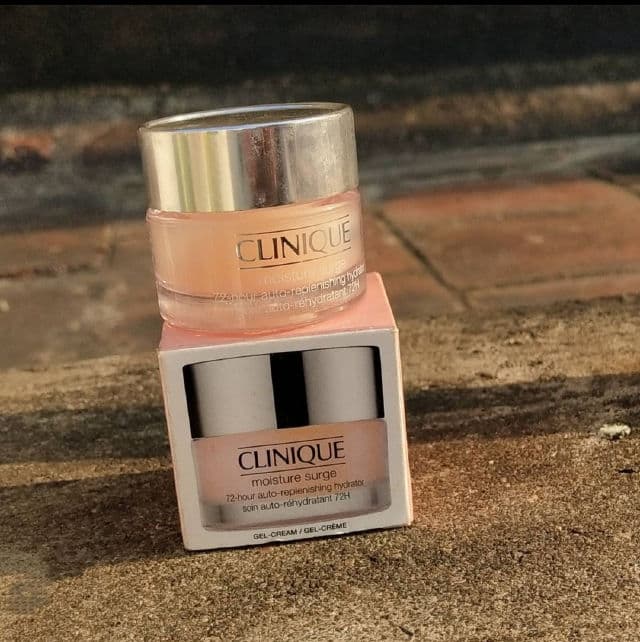 Clinique Moisture Surge 72-Hour Auto-Replenishing Hydrator review photo by Regina