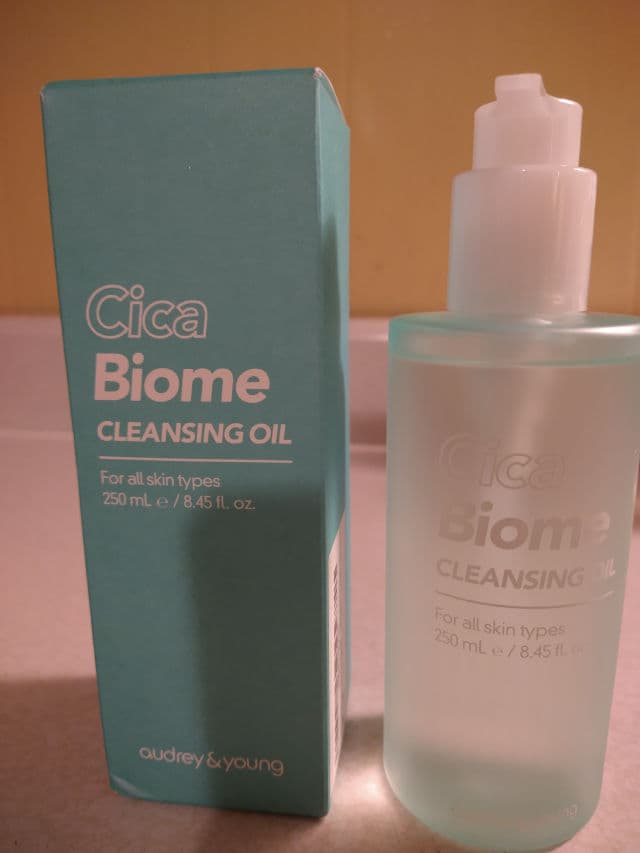 Audrey & Young Cica Microbiome Cleansing Oil review photo by ReneeC