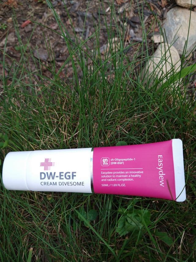 Easydew DW-EGF Cream Divesome review photo by ReneeC