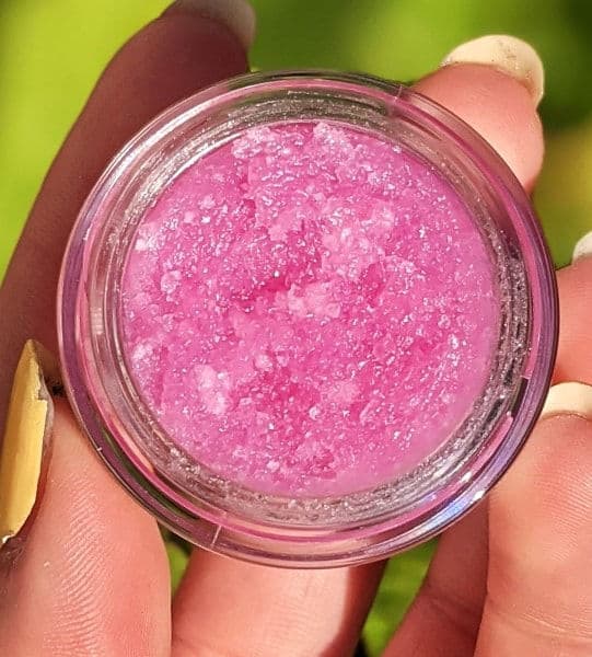 Herbal Dynamics Beauty LipSooth™ Acai & Mango Sugar Lip Scrub review photo by Renterese