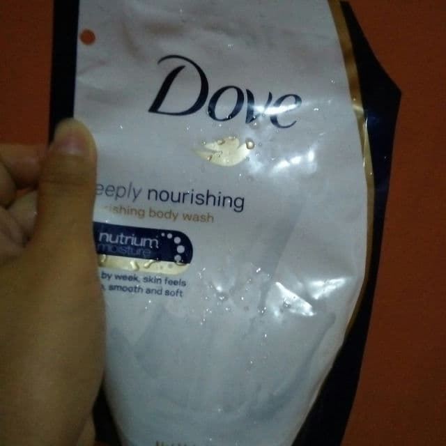 Dove Deep Moisture Body Wash review photo by Reousa