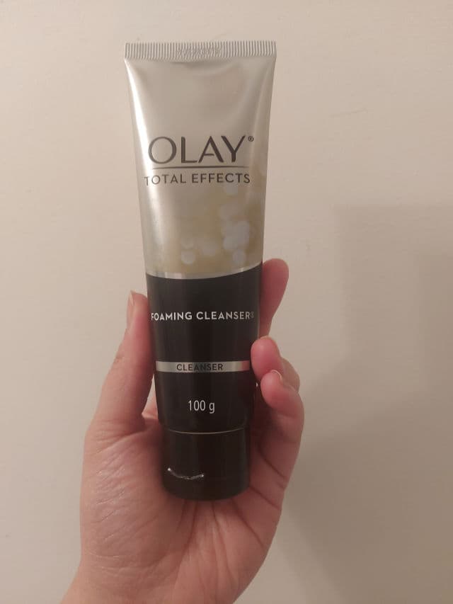 Olay Total Effects 7 in 1 Foaming Cleanser review photo by Rialoo