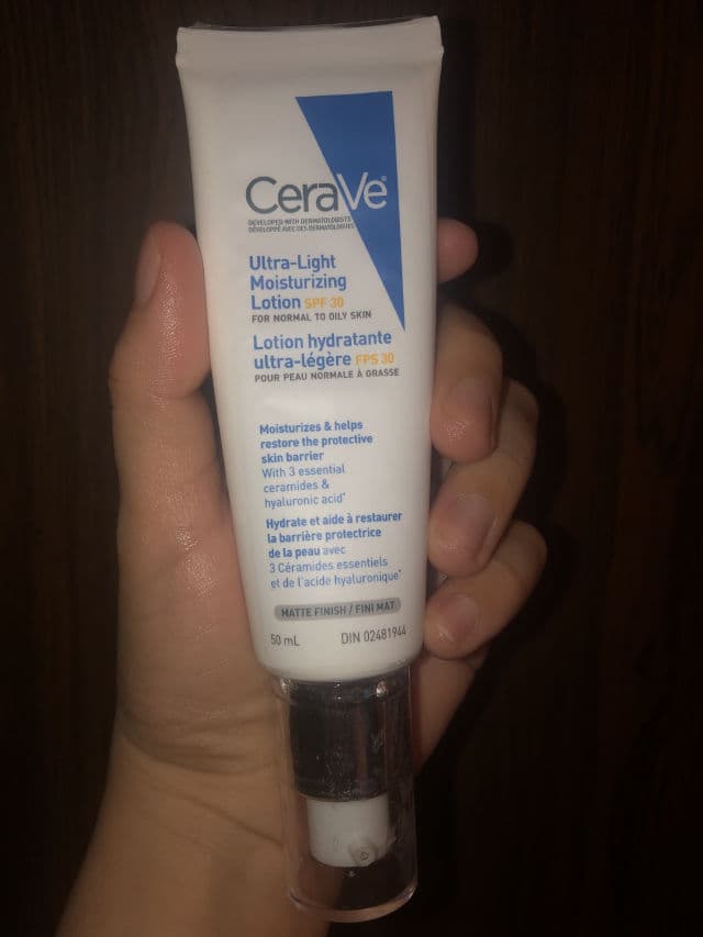 CeraVe Ultra-Light Moisturizing Lotion SPF 30 review photo by Rossie