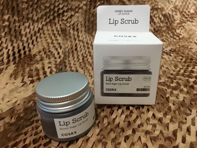 COSRX Full Fit Propolis Honey Sugar Lip Scrub review photo by RurouniNeko