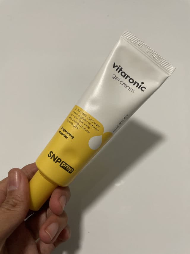 SNP Vitaronic Gel Cream review photo by Ruthieandskincare
