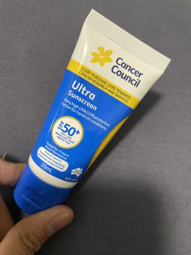 Cancer Council Ultra Sunscreen SPF 50+ review photo by Ruthieandskincare