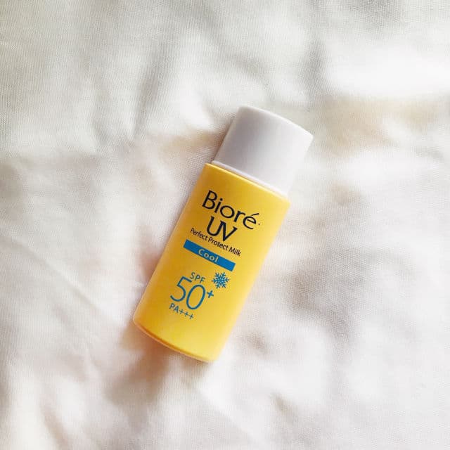 Biore UV Sunscreen Perfect Protect Milk Cool SPF50+ PA+++ review photo by Ryuskincare