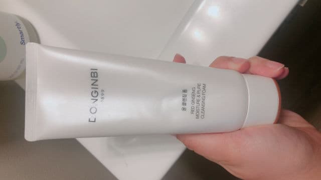 Donginbi Red Ginseng Moisture & Pure Cleansing Foam review photo by Matchaclouds