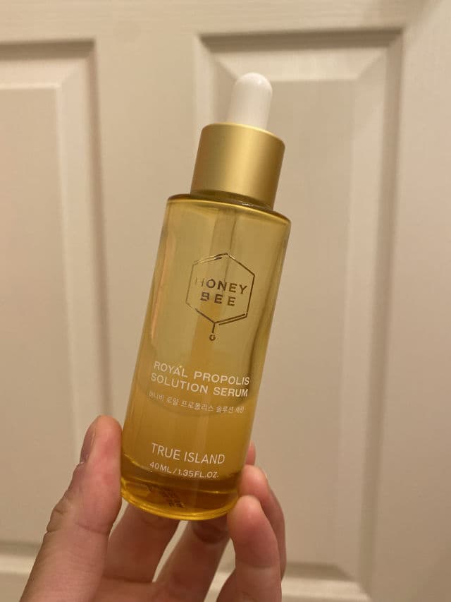 True Island Honey Bee Royal Propolis Solution Serum review photo by SaturdayLychee